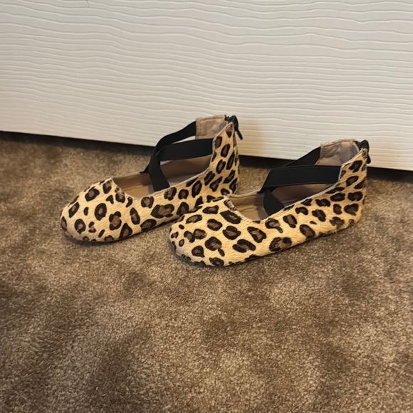 Monkey Feet Brown and Black Leopard Print Flats - Picture 4 of 8